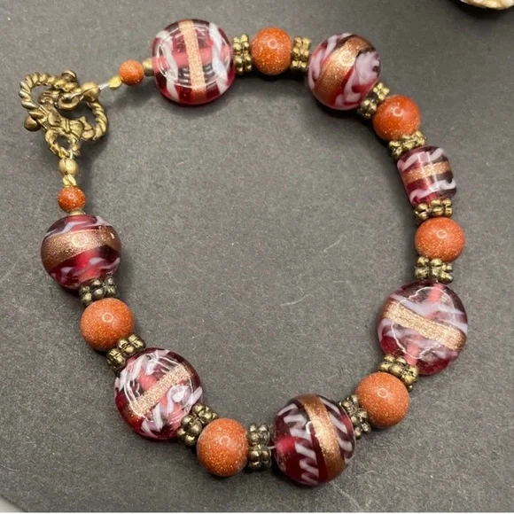 Art Glass and Gold Stone Toggle Clasp Beaded Bracelet 7.25 - Picture 3 of 5
